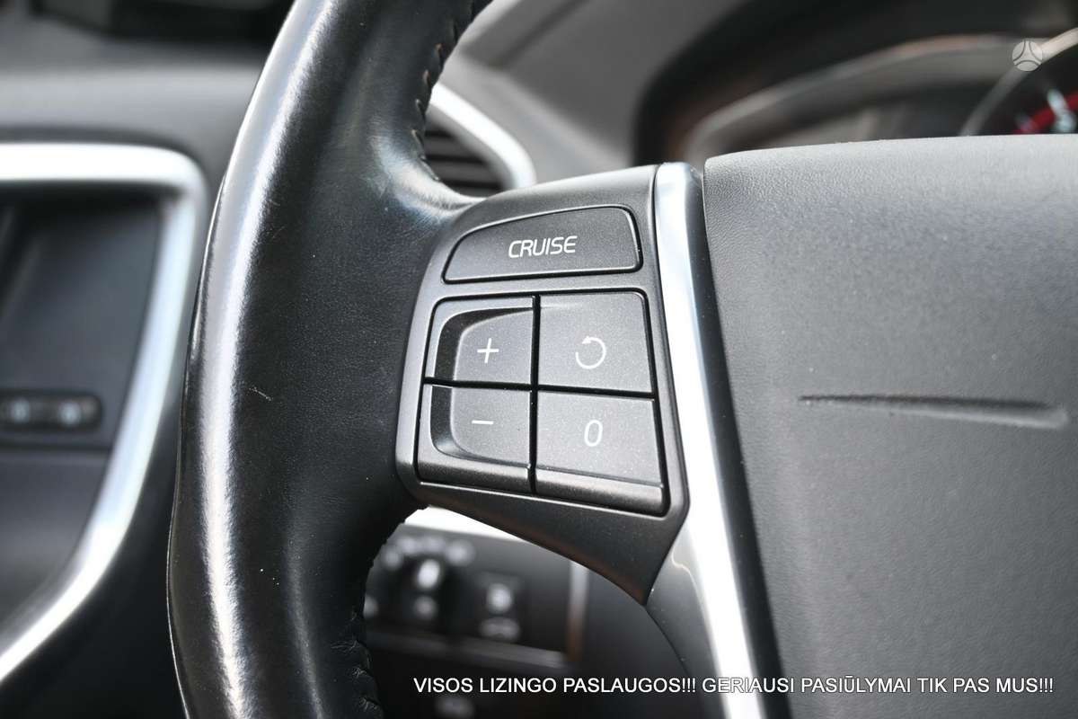 Volvo XC60, 2.0 l., off-road / crossover