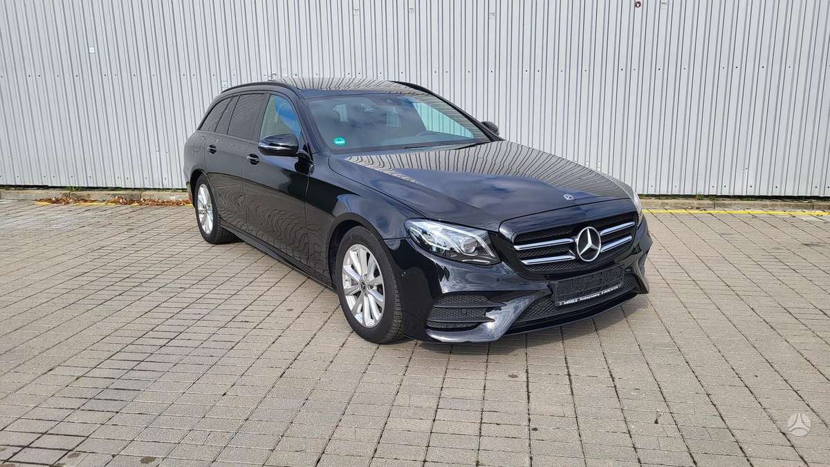 Mercedes-Benz E220 - 2
