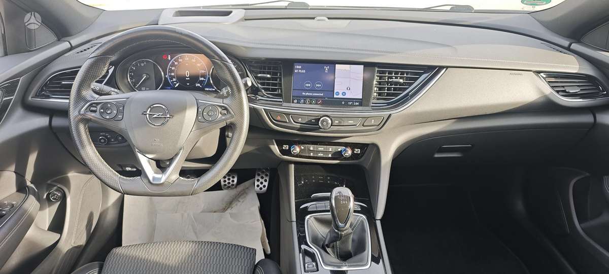 Opel Insignia, 1.6 l., Универсал