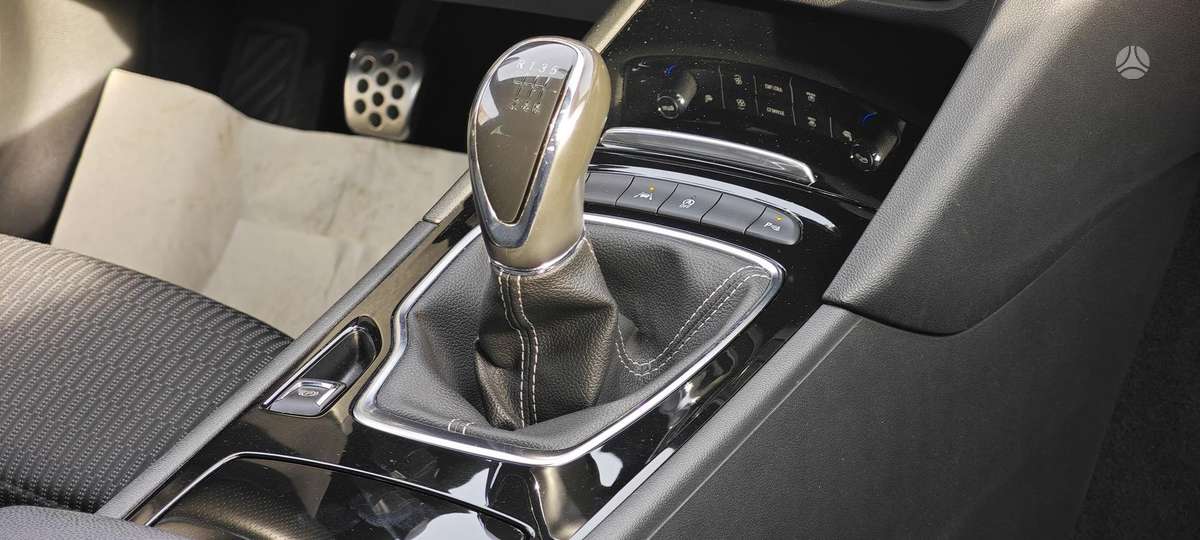 Opel Insignia, 1.6 l., Универсал