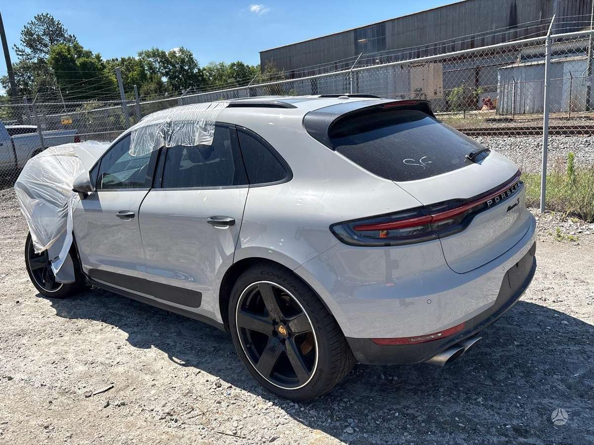Porsche Macan - 2