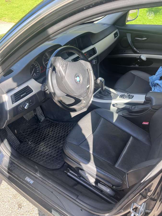 BMW 320, 2.0 l., Седан