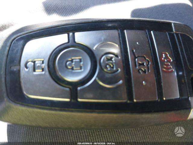 Ford Explorer, 2.3 l., off-road / crossover