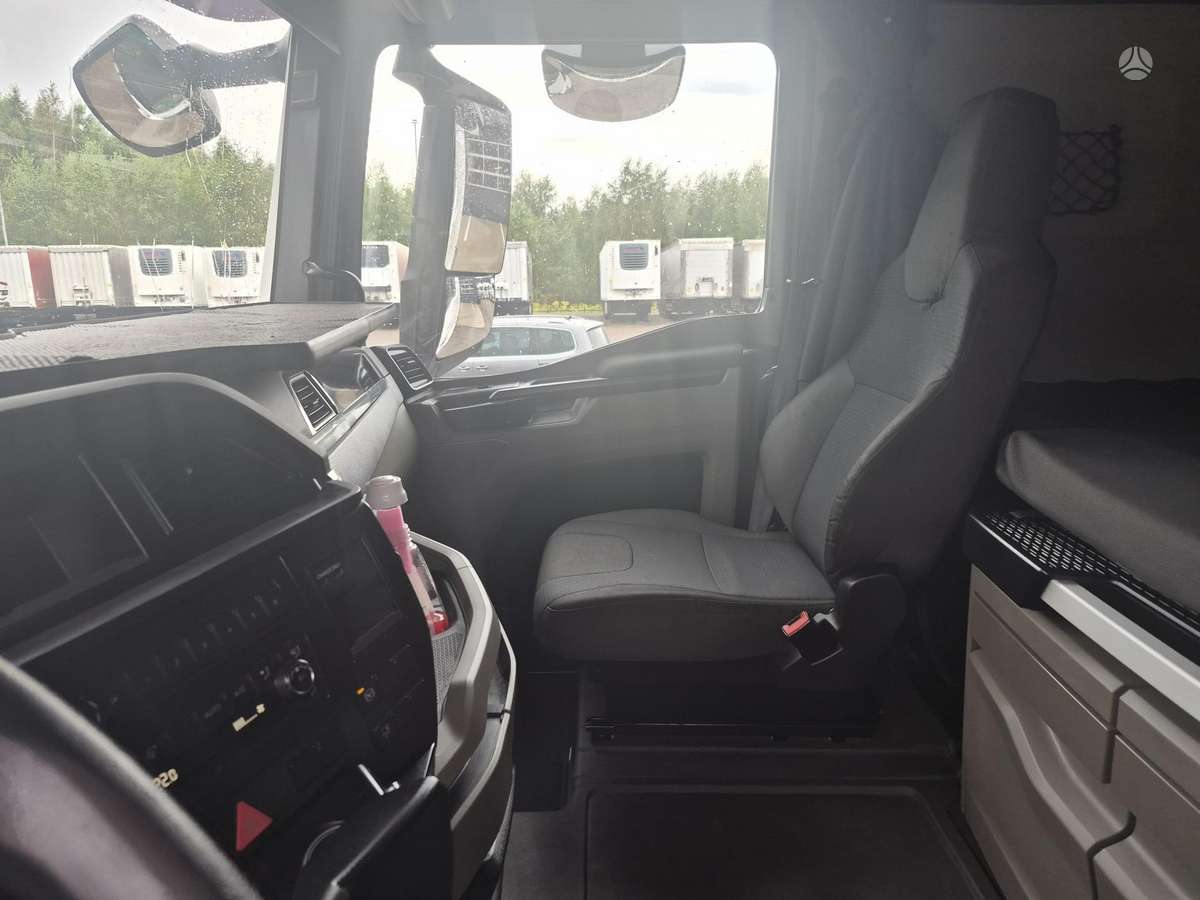 MAN TGX18.510 Retarder, double sleeper