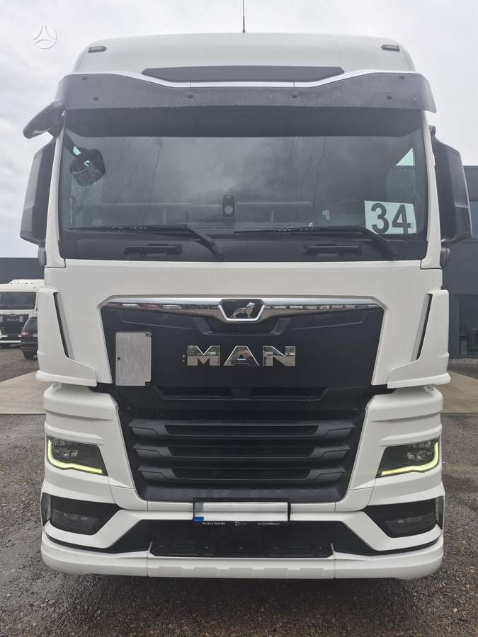 MAN TGX18.510 Retarder, double sleeper