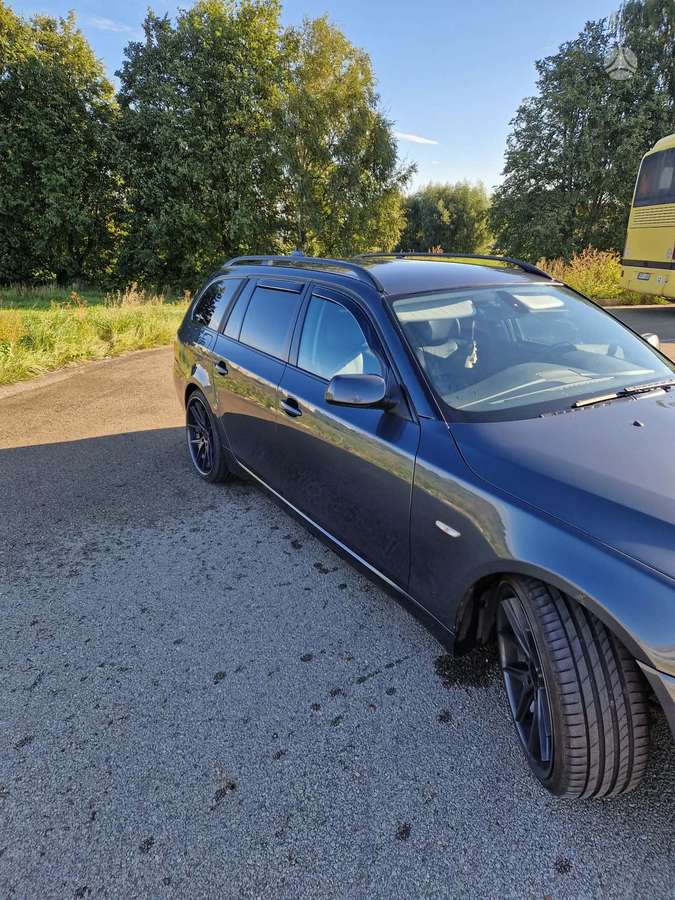 BMW 525, 2.5 l., Универсал