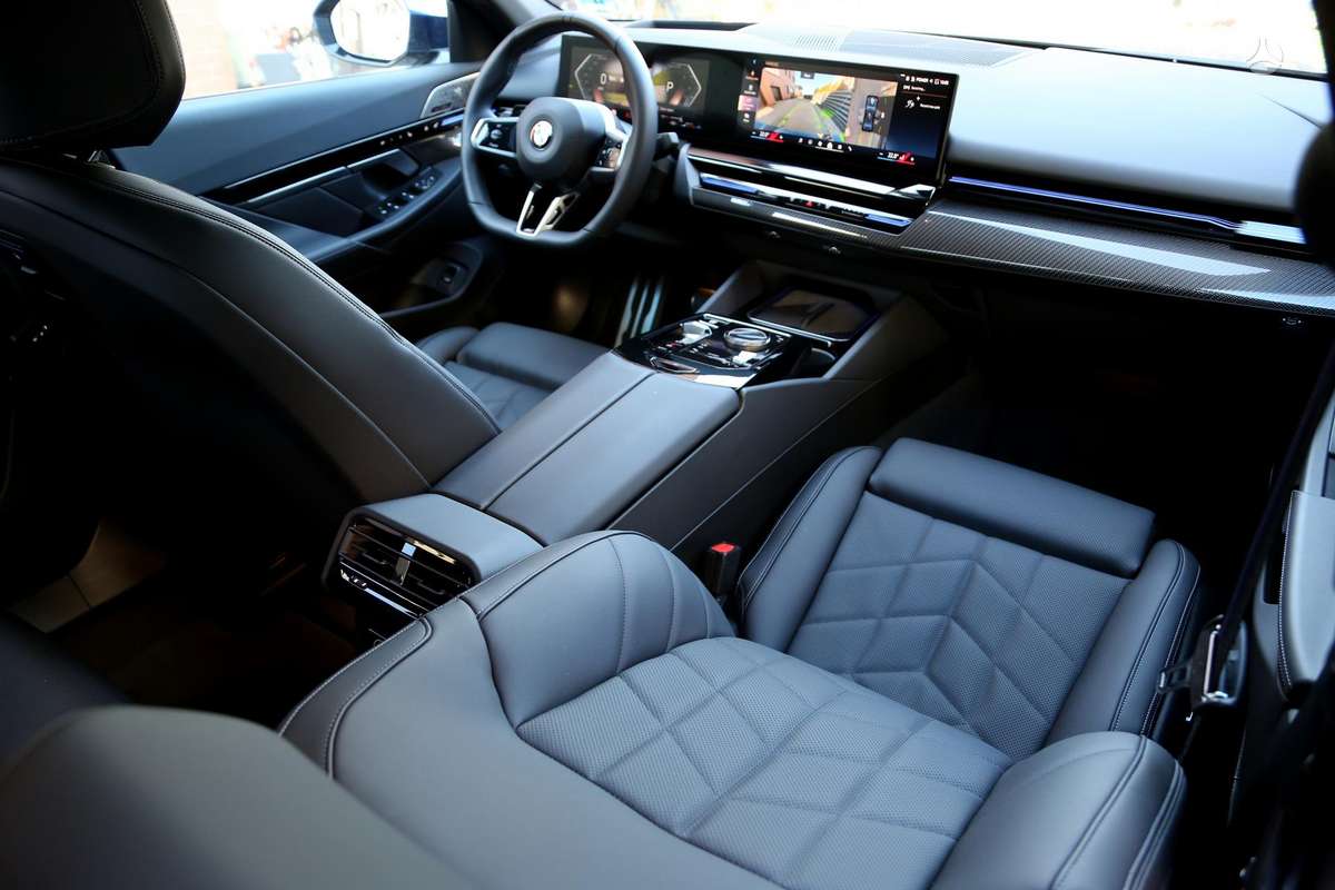 BMW 520, 2.0 l., Седан