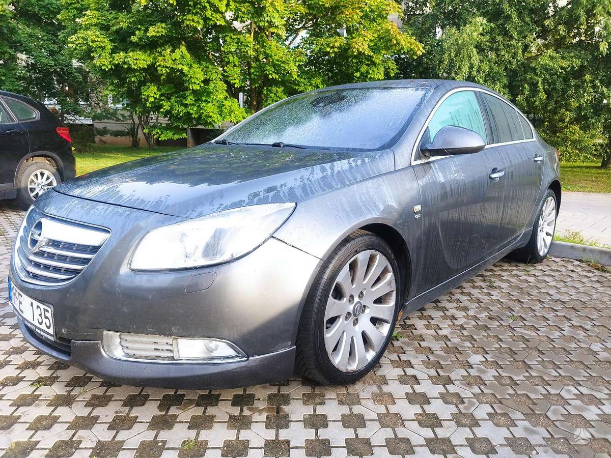 Opel Insignia, 2.0 l., Седан