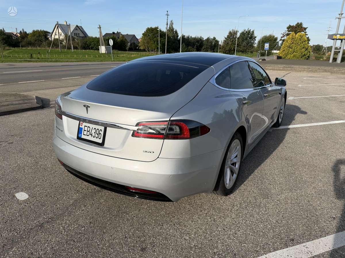 Tesla Model S, 90 kWh, hatchback