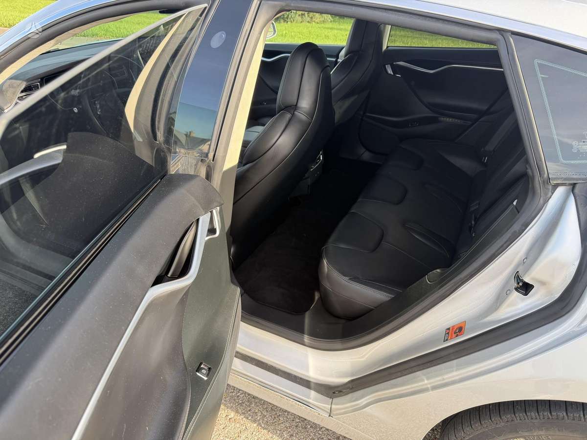 Tesla Model S, 90 кВт·ч, Хэтчбек