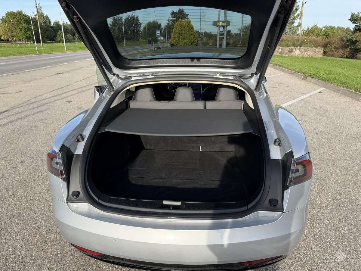 Tesla Model S, 90 kWh, hečbekas