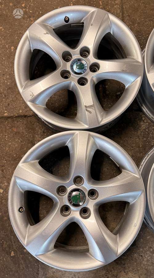 Skoda, lengvojo lydinio, R15