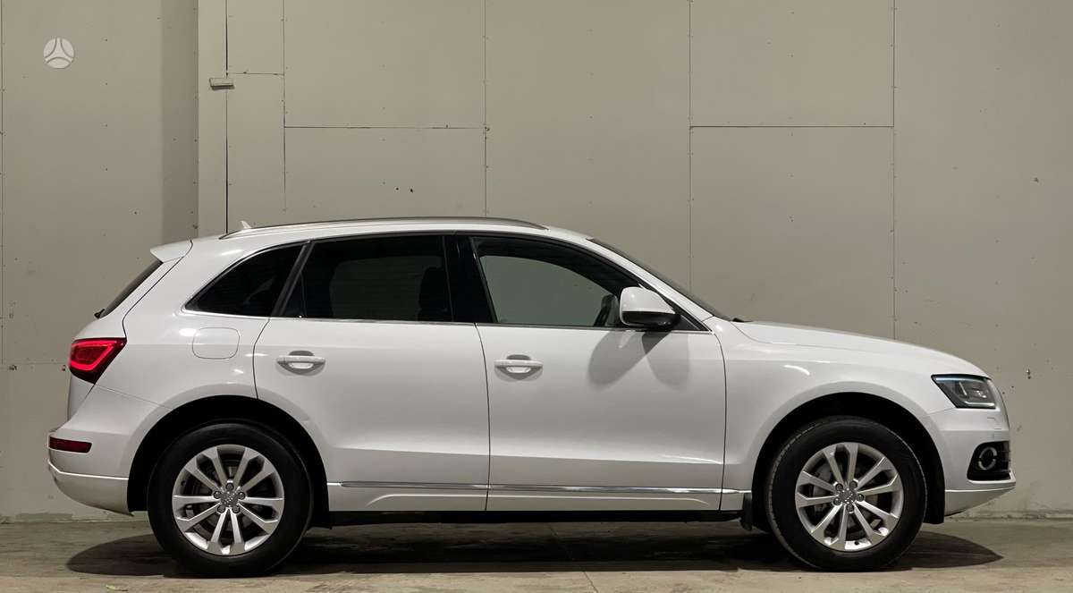 Audi Q5, 2.0 l., Внедорожник / Кроссовер