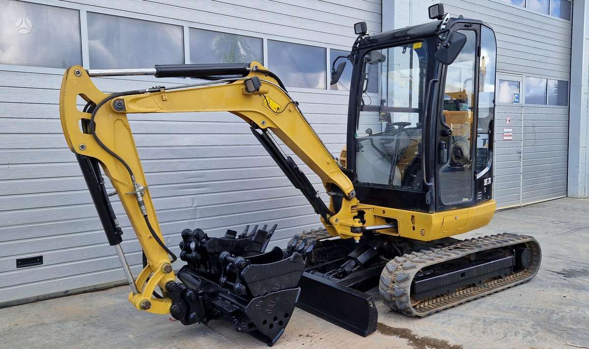 Caterpillar 302.7D CR, mini ekskavatori