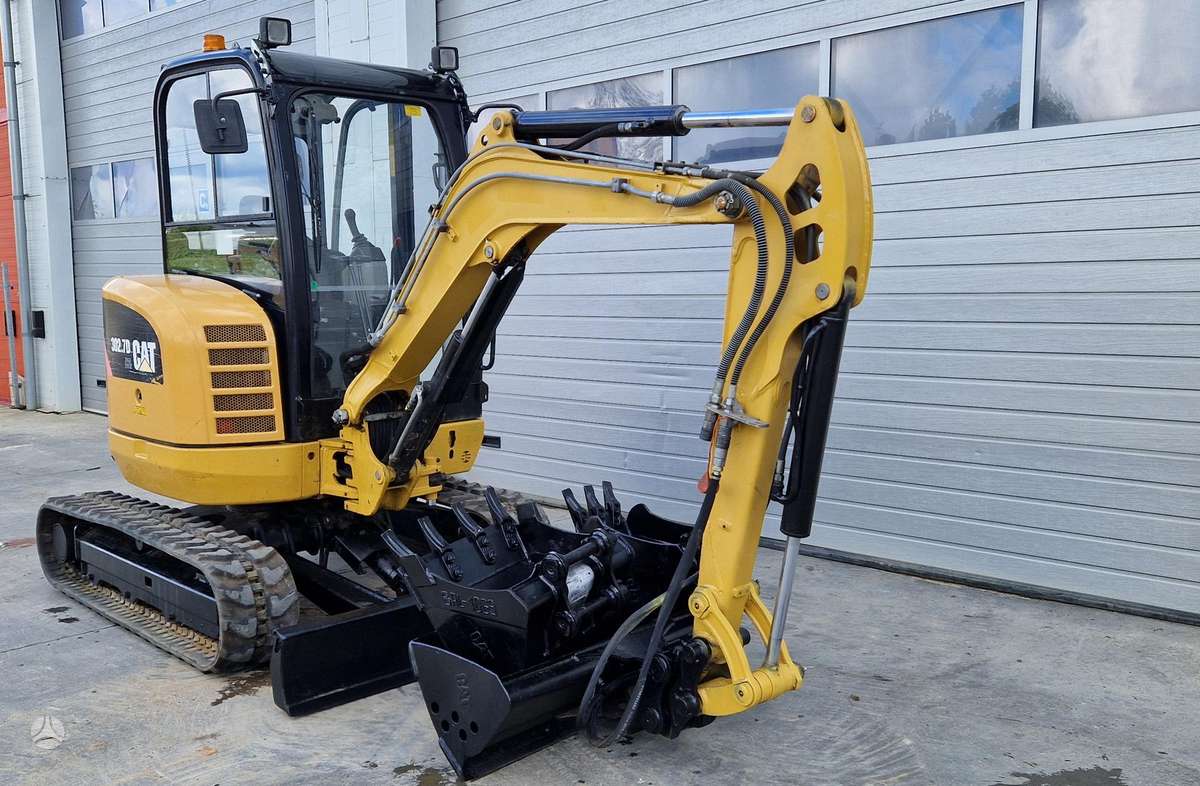 Caterpillar 302.7D CR, mini ekskavatoriai