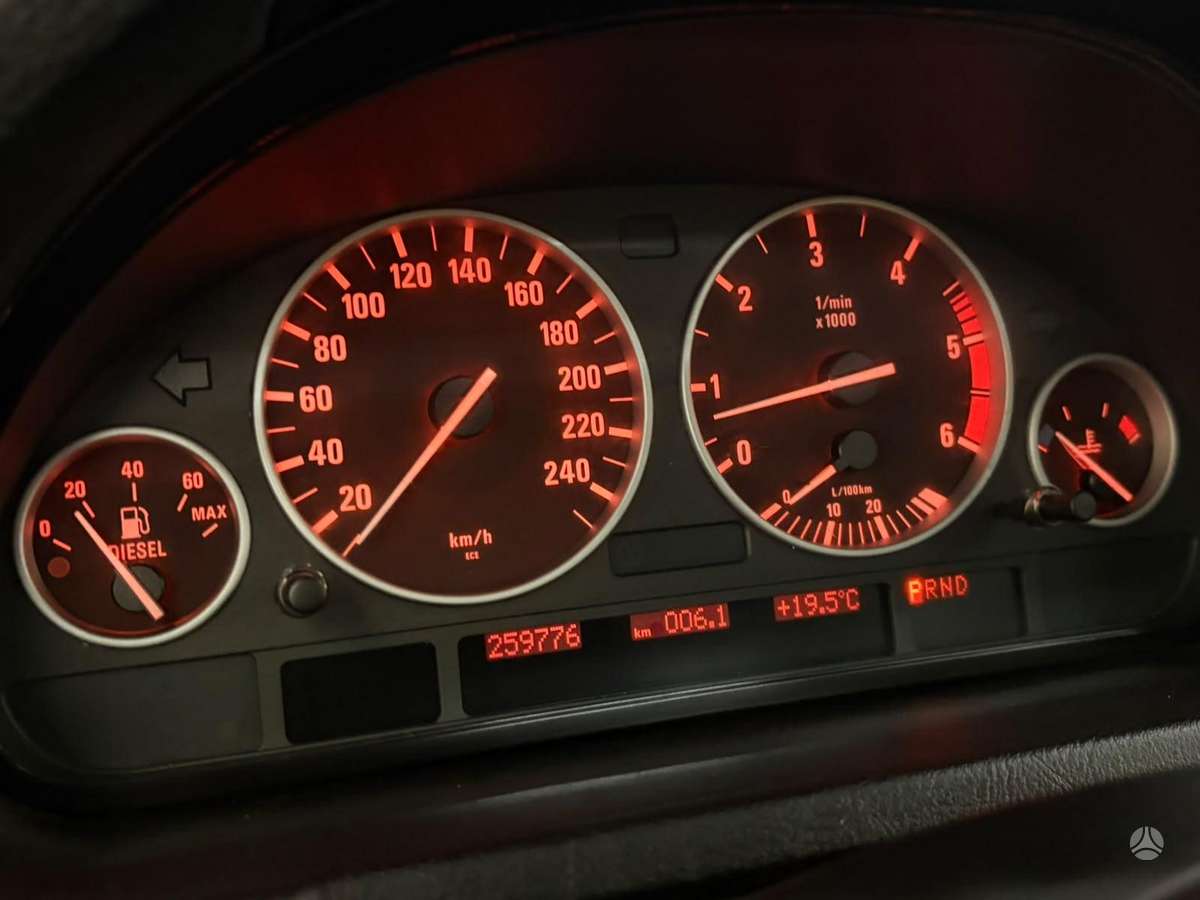 BMW X5, 3.0 l., off-road / crossover