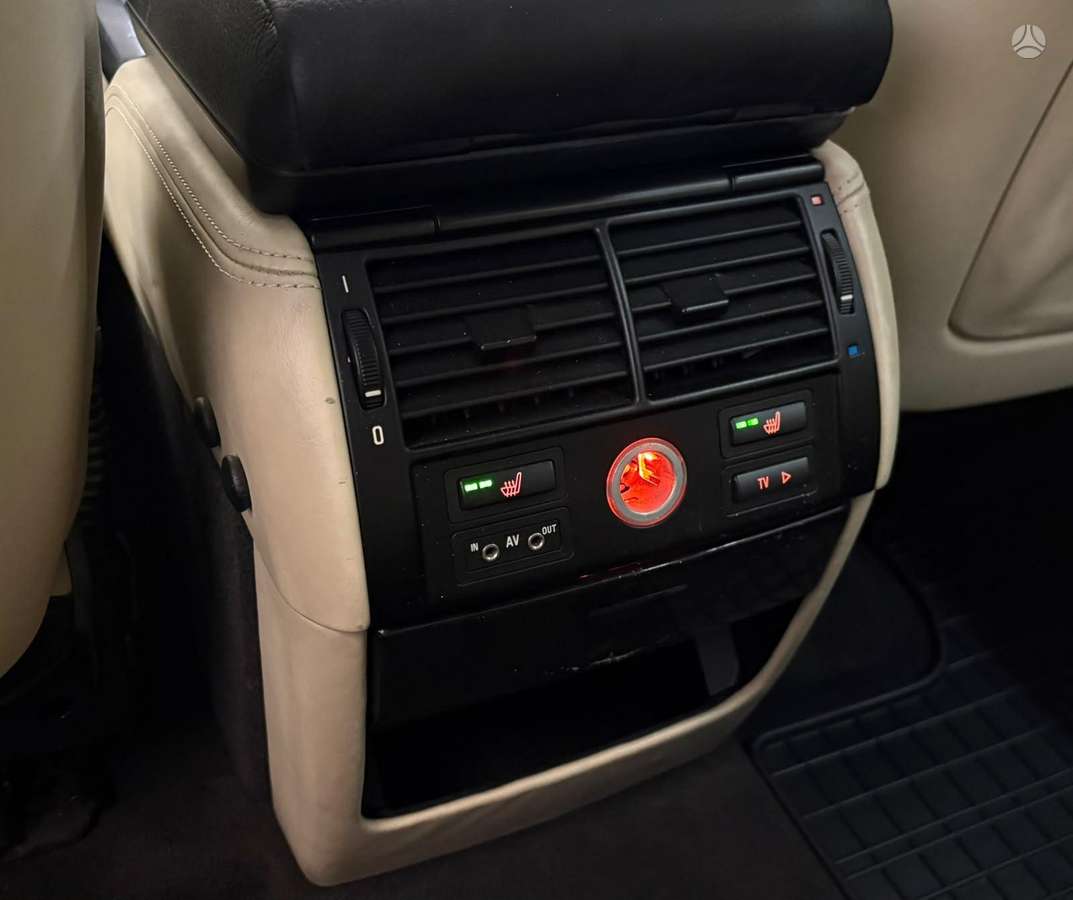 BMW X5, 3.0 l., off-road / crossover