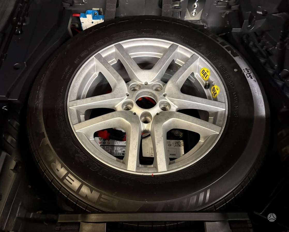 BMW X5, 3.0 l., off-road / crossover