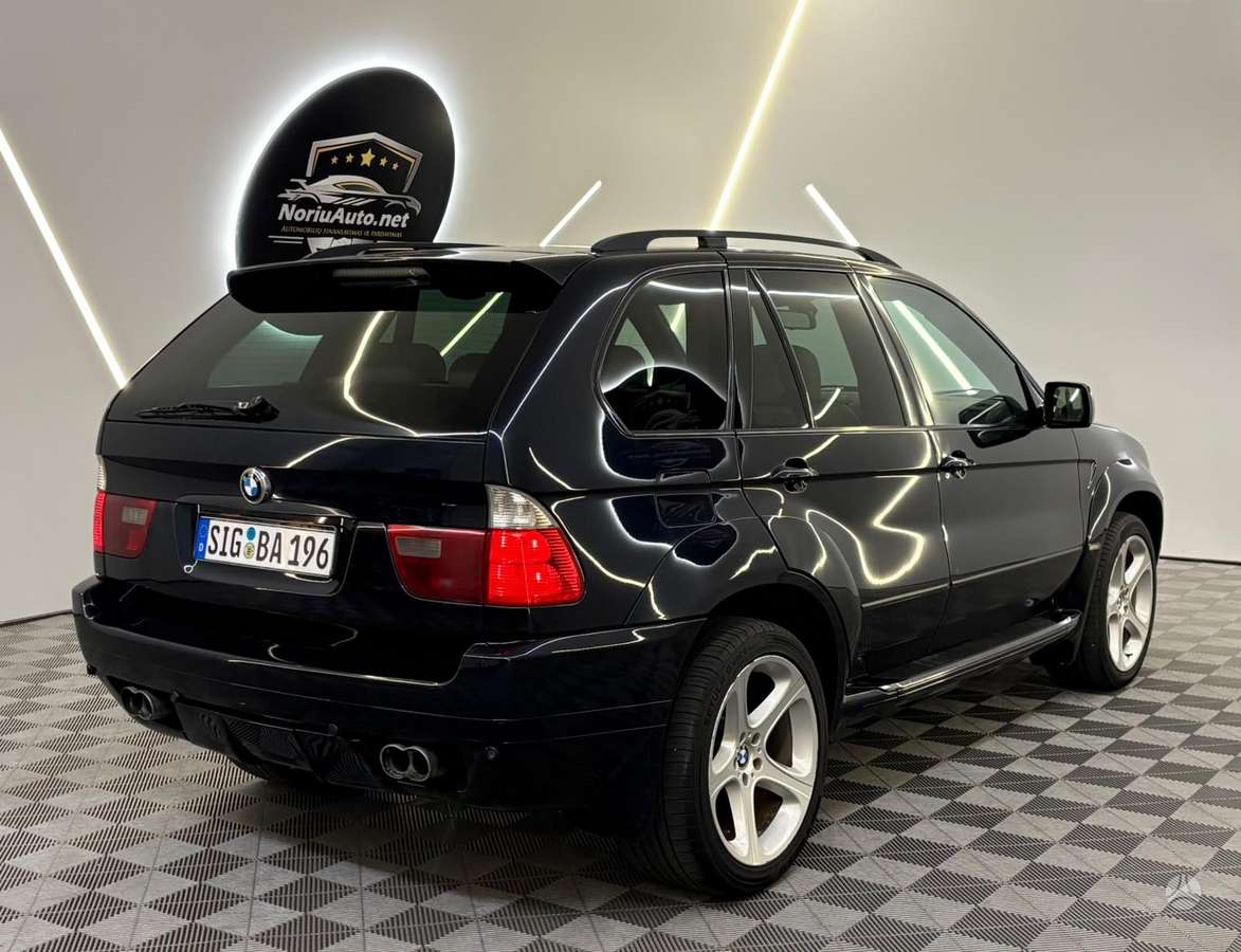 BMW X5, 3.0 l., off-road / crossover