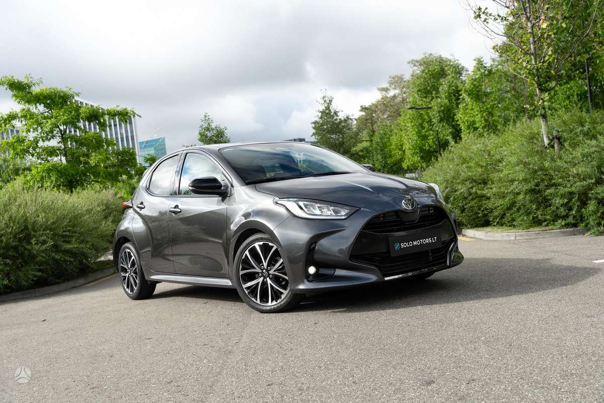 Toyota Yaris - 1
