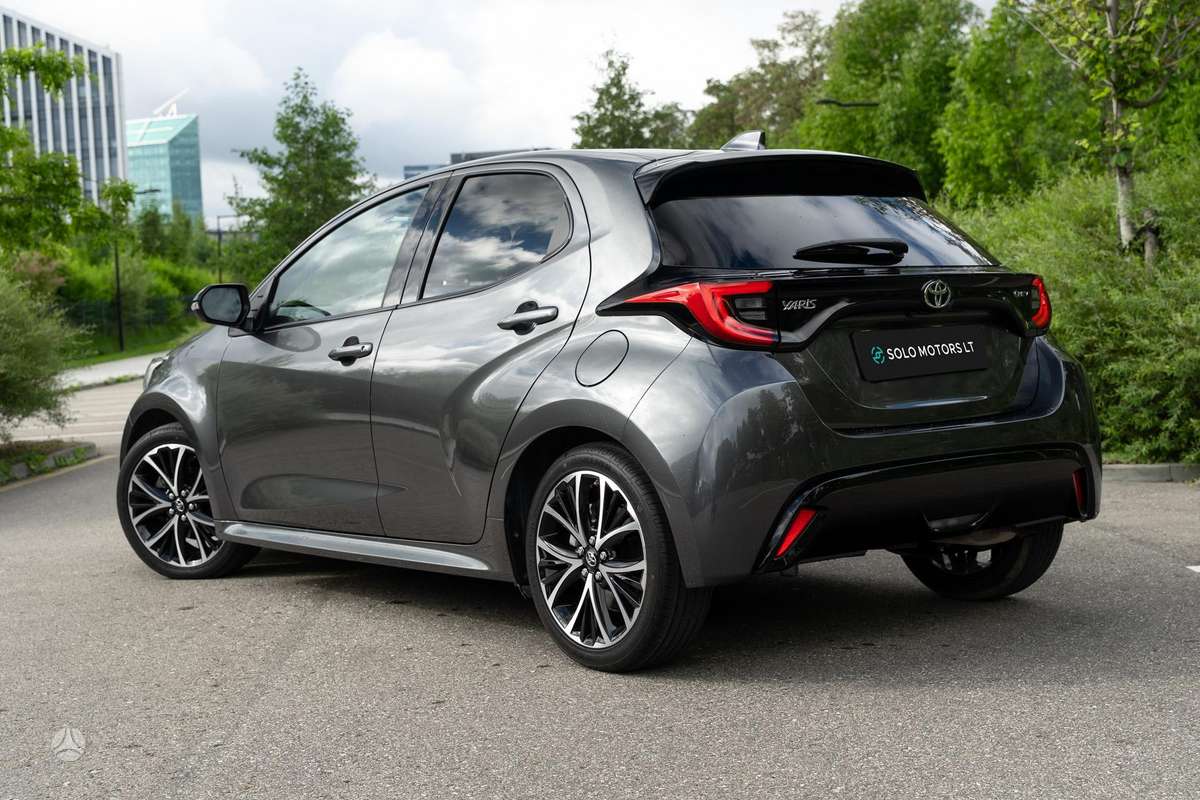 Toyota Yaris - 4