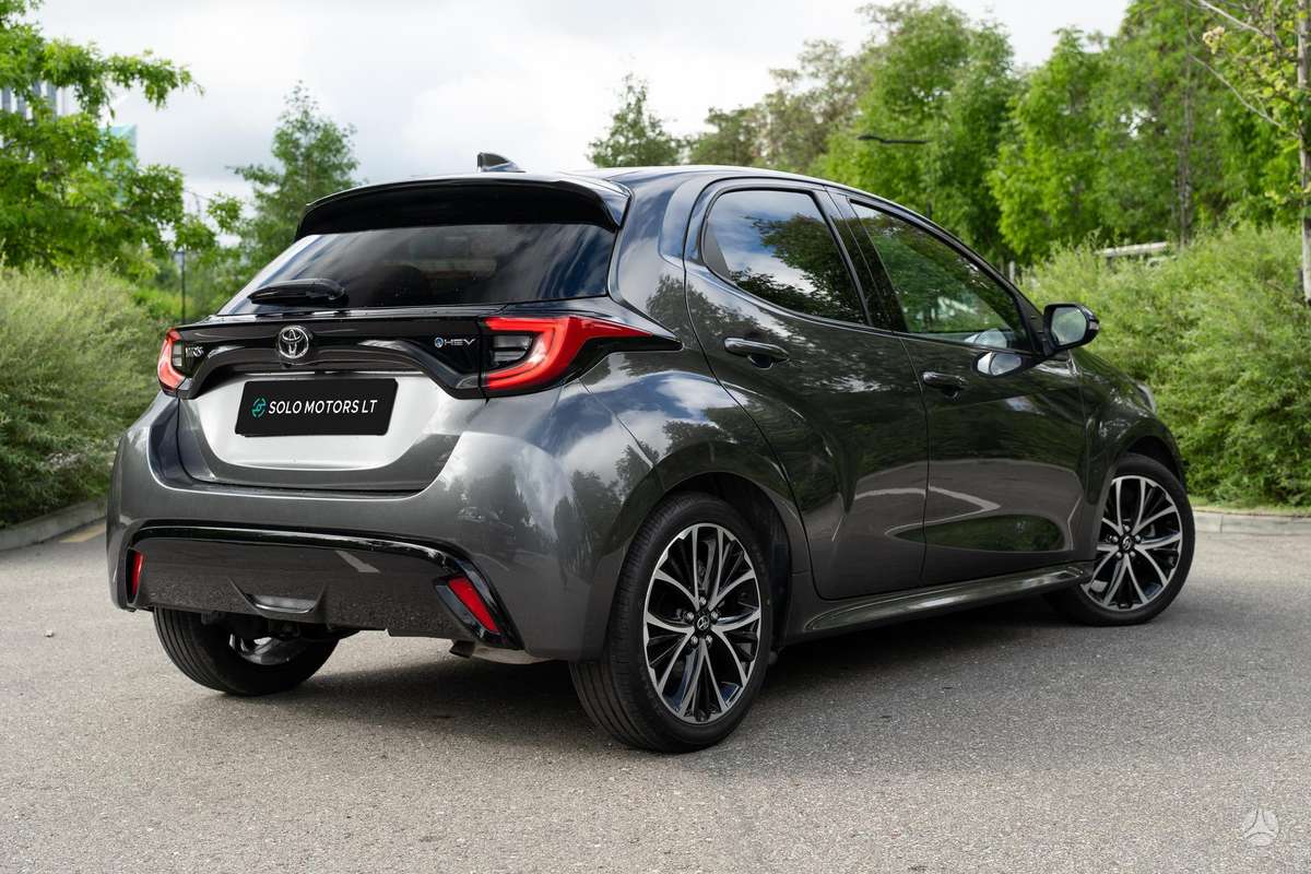 Toyota Yaris - 5