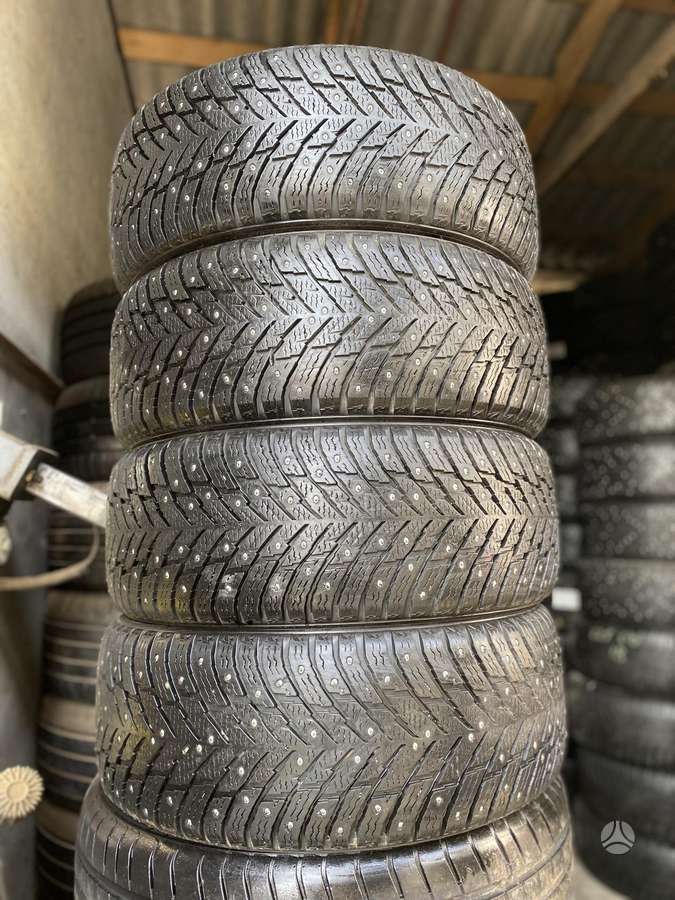 Nokian, зимние 215/55 R16
