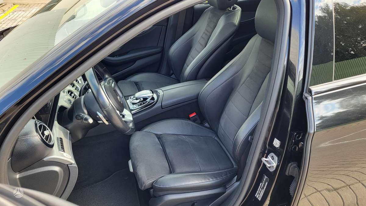 Mercedes-Benz E220 - 11