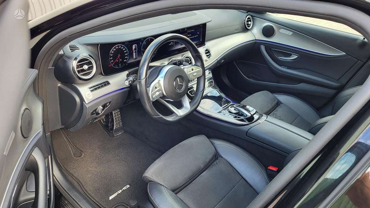 Mercedes-Benz E220 - 12