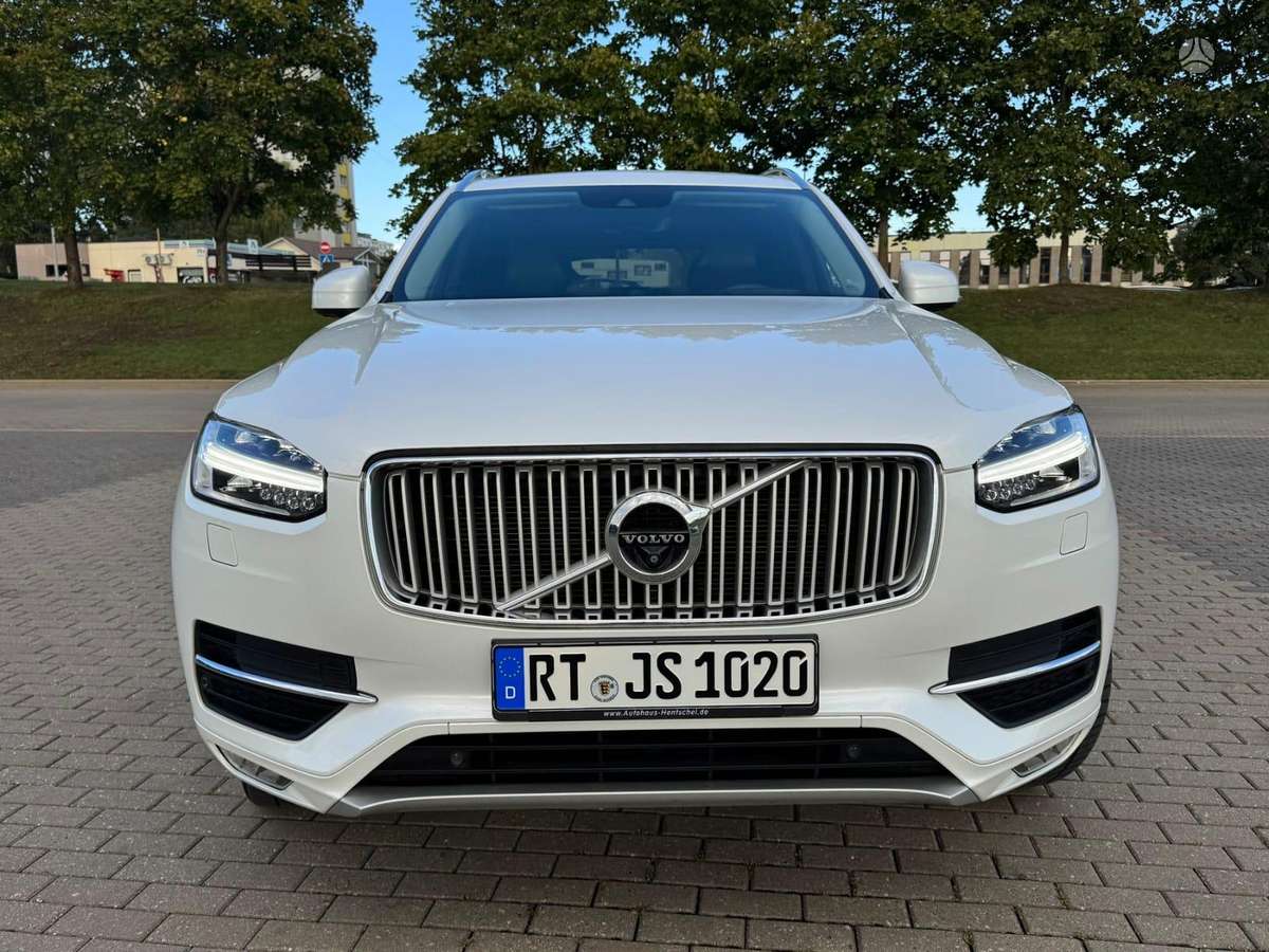 Volvo XC90 - 2