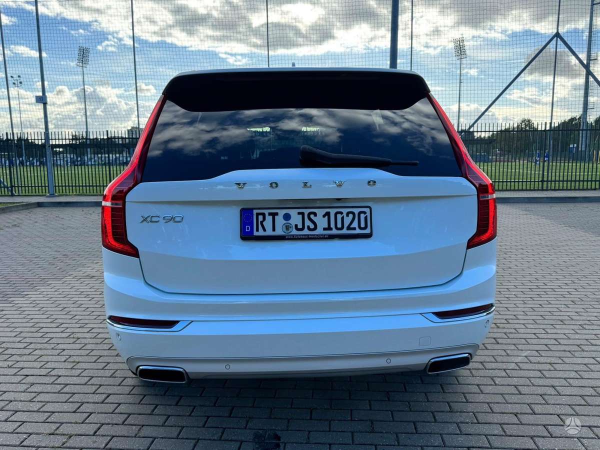 Volvo XC90 - 6