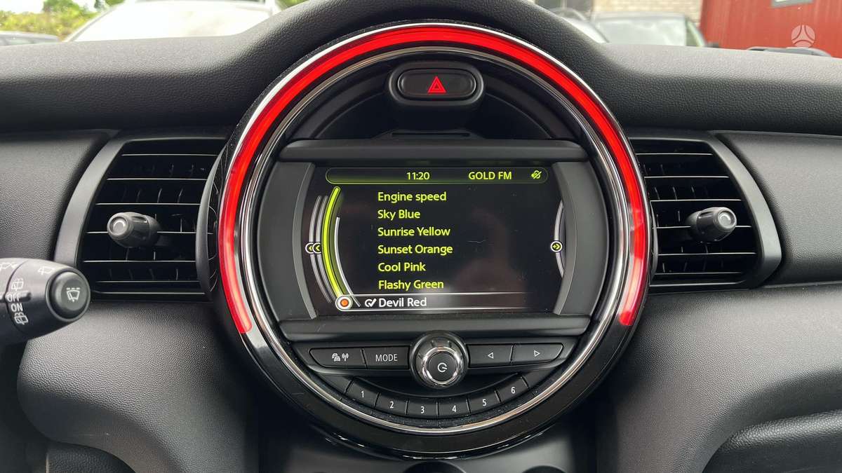 Mini Cooper, 1.5 l., hatchback