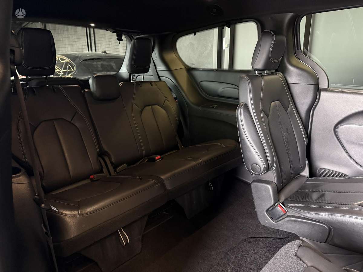 Chrysler Pacifica, 3.6 l., Минивэн