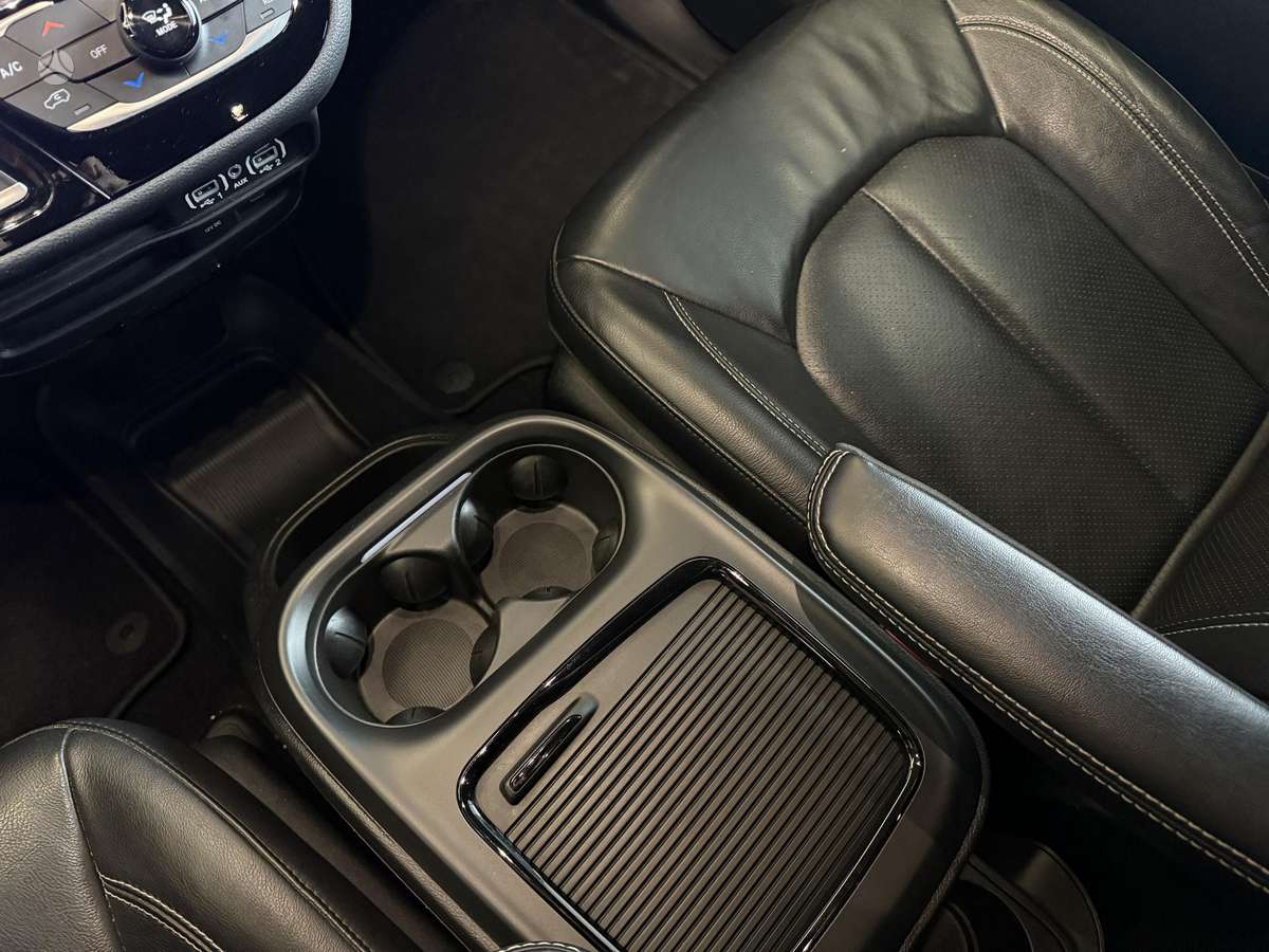 Chrysler Pacifica, 3.6 l., Минивэн