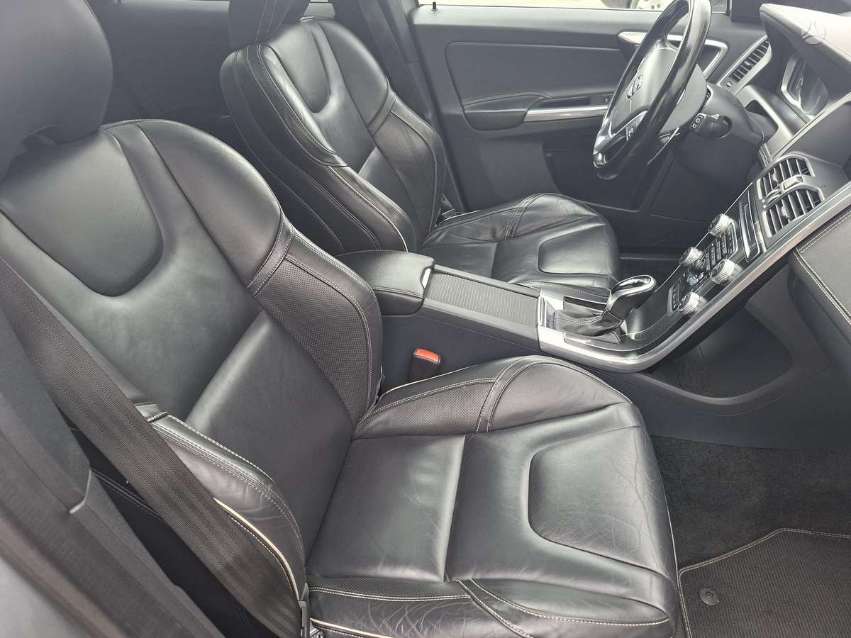 Volvo XC60 - 10