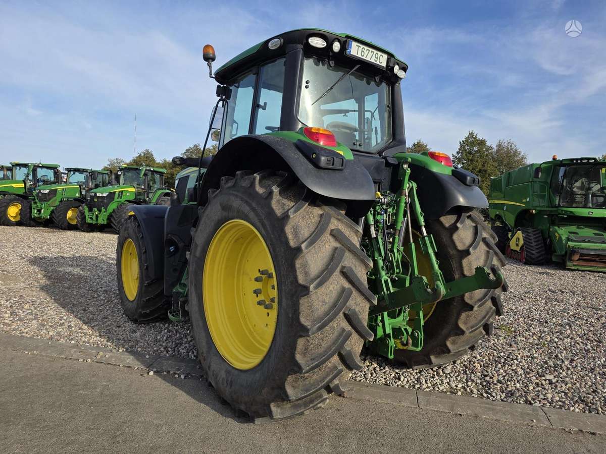 John Deere 6175M, tractors