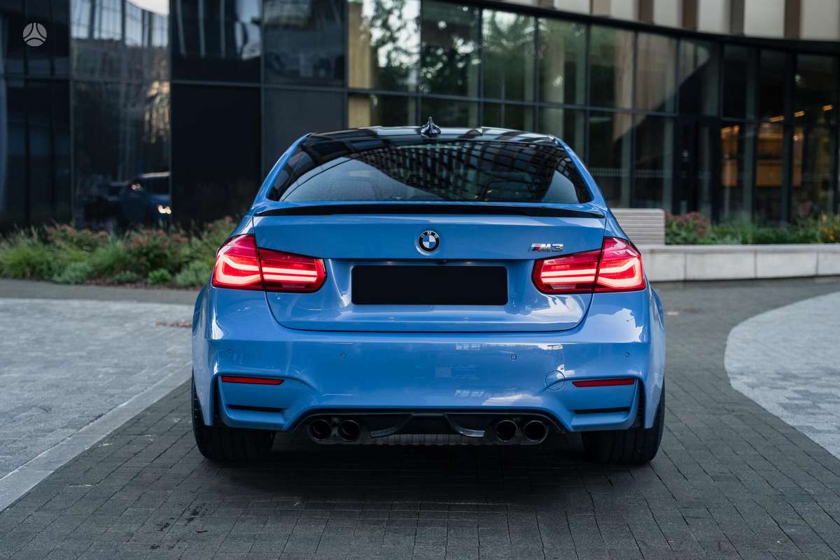 BMW M3, 3.0 l., Седан