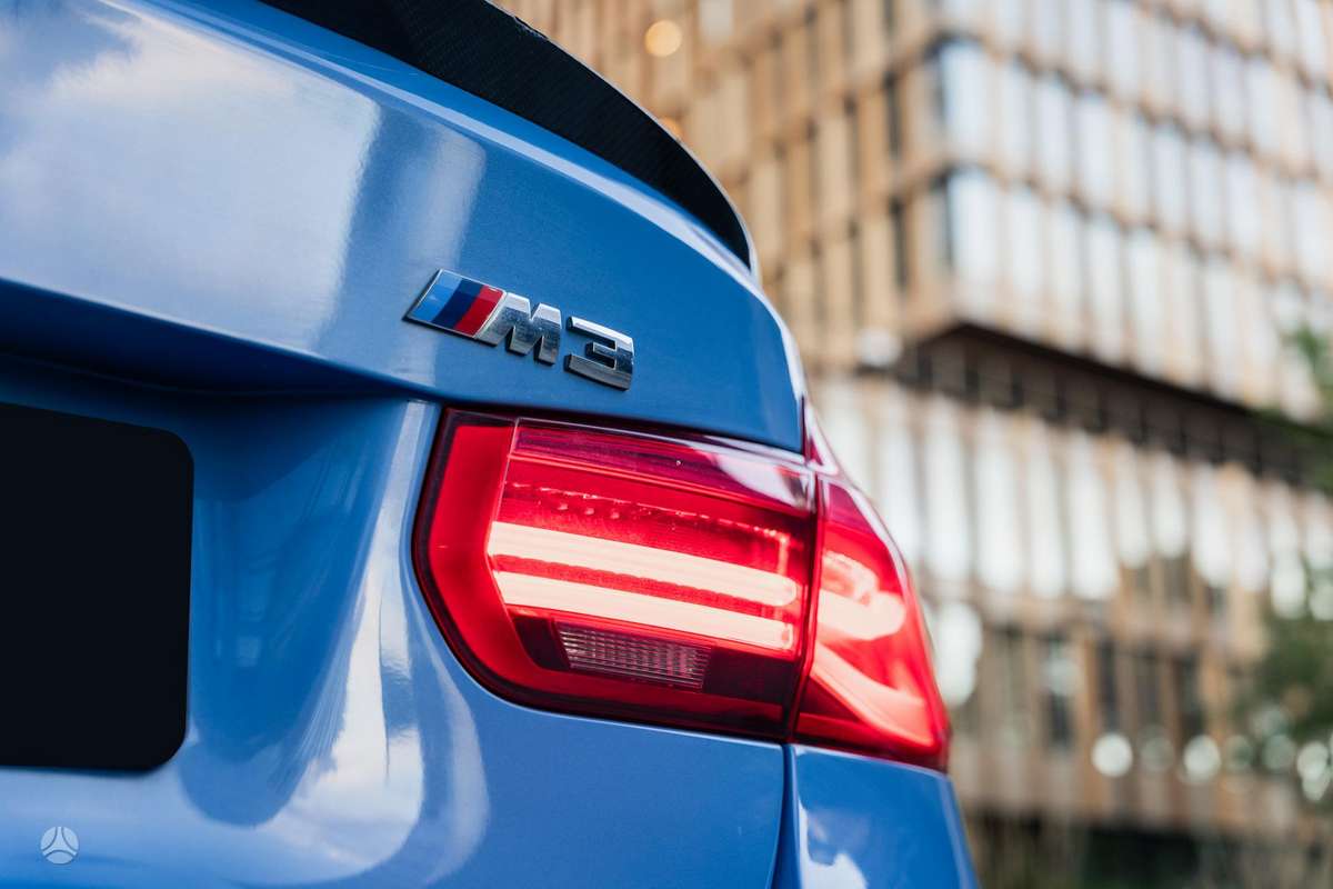 BMW M3, 3.0 l., Седан