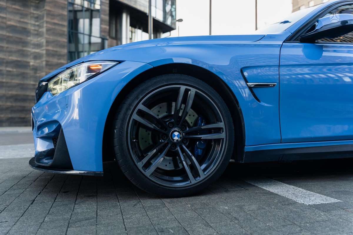 BMW M3, 3.0 l., Седан