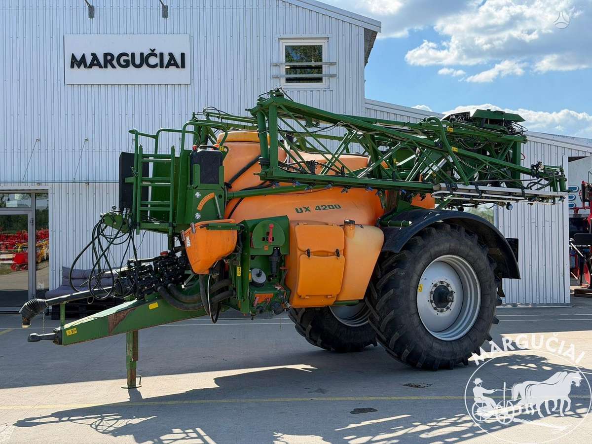 Amazone UX 4200, 4200 ltr, 24 m, sprayers