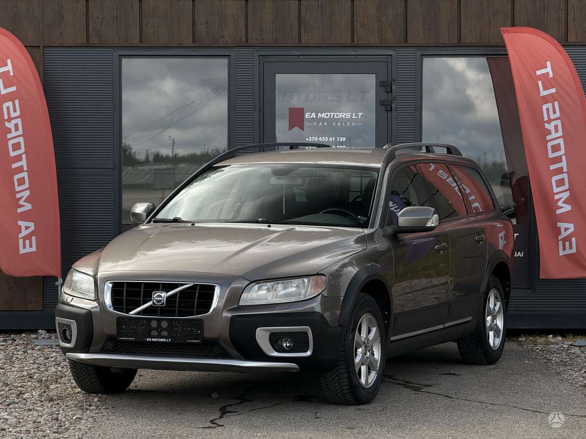 Volvo XC70 - 1