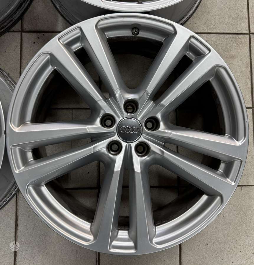 Audi, lengvojo lydinio, R20