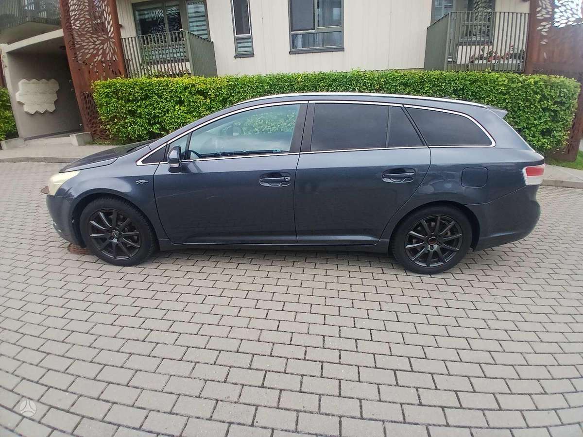 Toyota Avensis, 2.2 l., Универсал