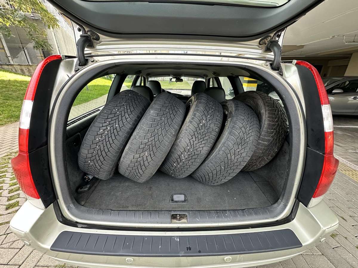 Volvo V70 - 10