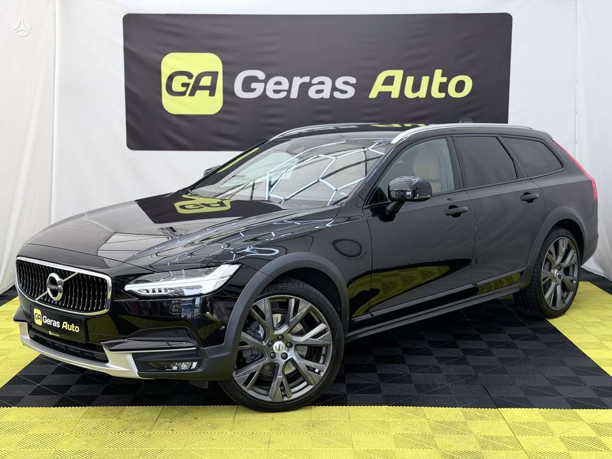 Volvo V90 Cross Country - 1