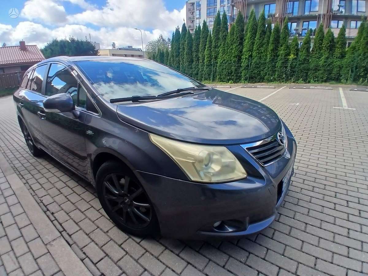 Toyota Avensis - 5