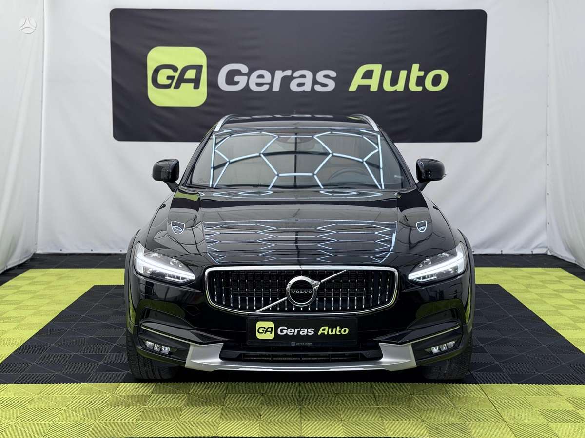 Volvo V90 Cross Country - 7