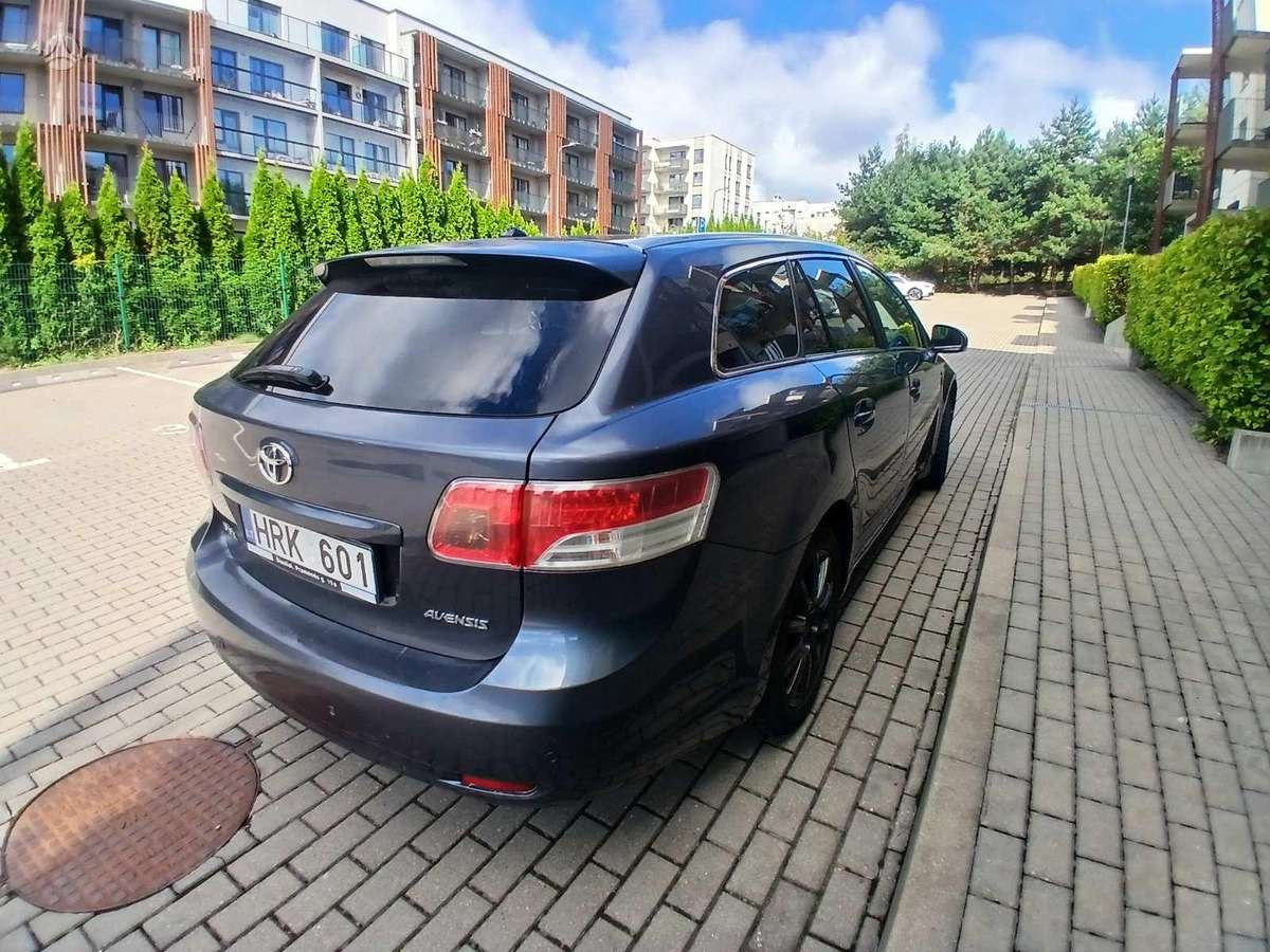 Toyota Avensis, 2.2 l., Универсал