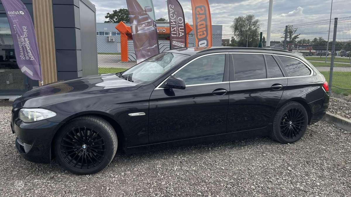 BMW 520, 2.0 l., wagon