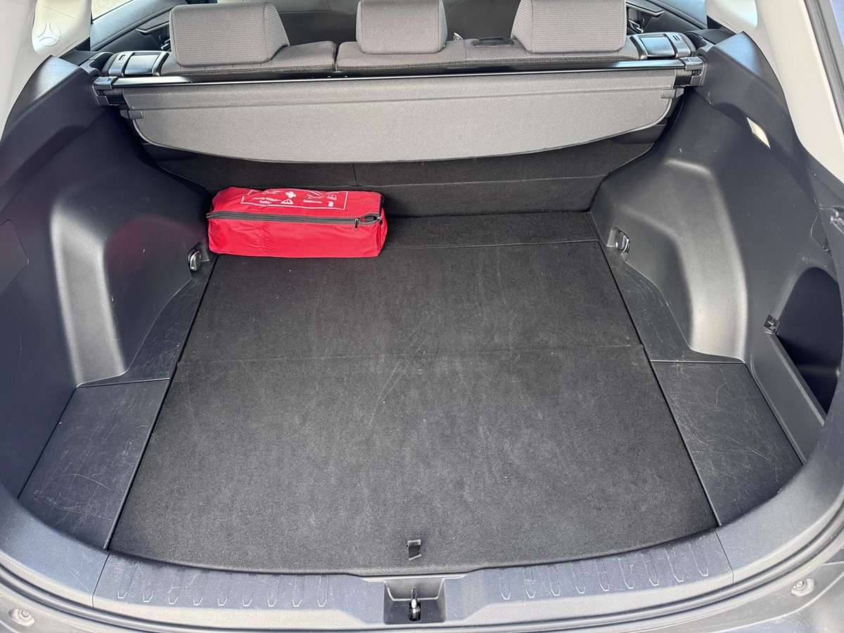 Toyota RAV4 - 8